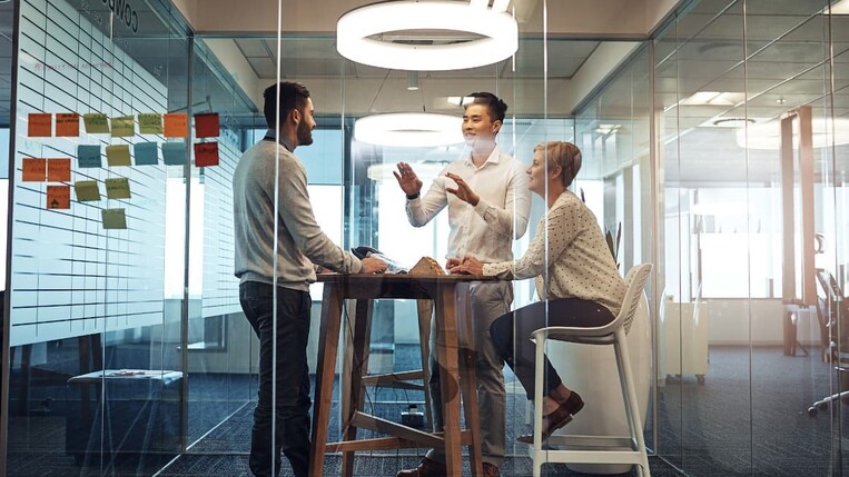 Free advertising: colleagues in a meeting