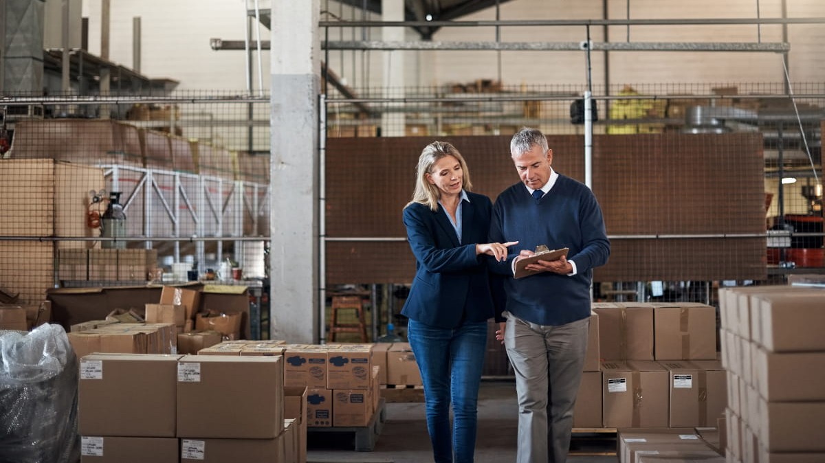 Manager in a warehouse